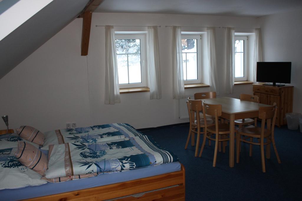 Apartmány Doma Janov nad Nisou Quarto foto
